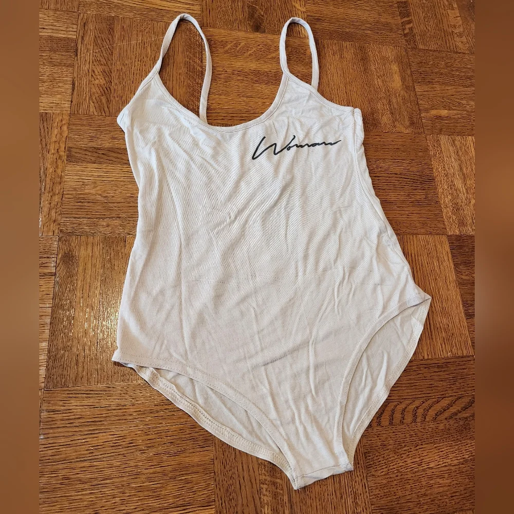 Nude WOMAN Bodysuit Size 2 - Picture 2 of 6